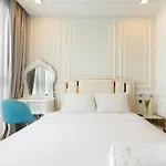 Signature Suite The Landmark