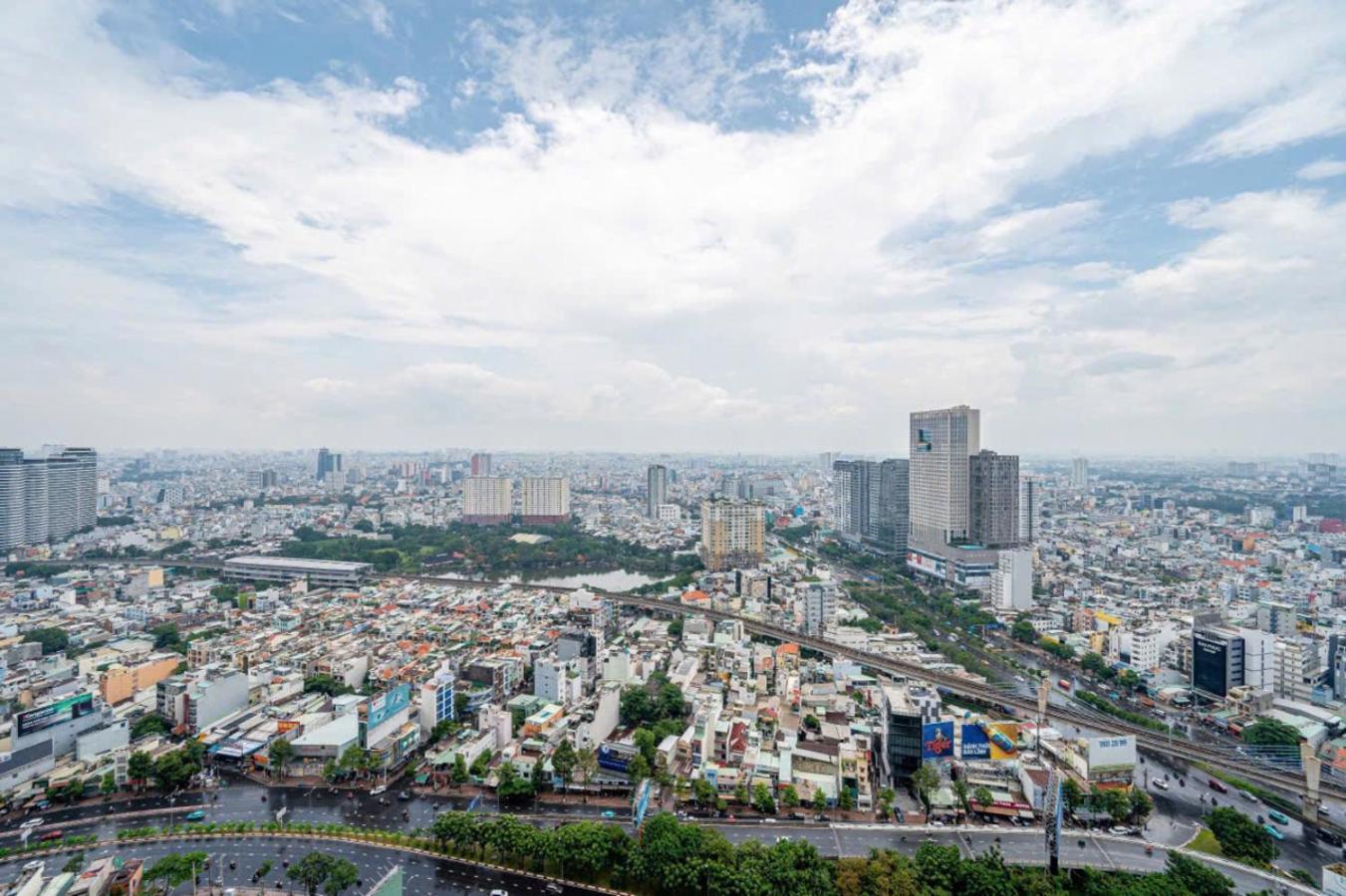 Signature The Landmark * Ho Chi Minh City