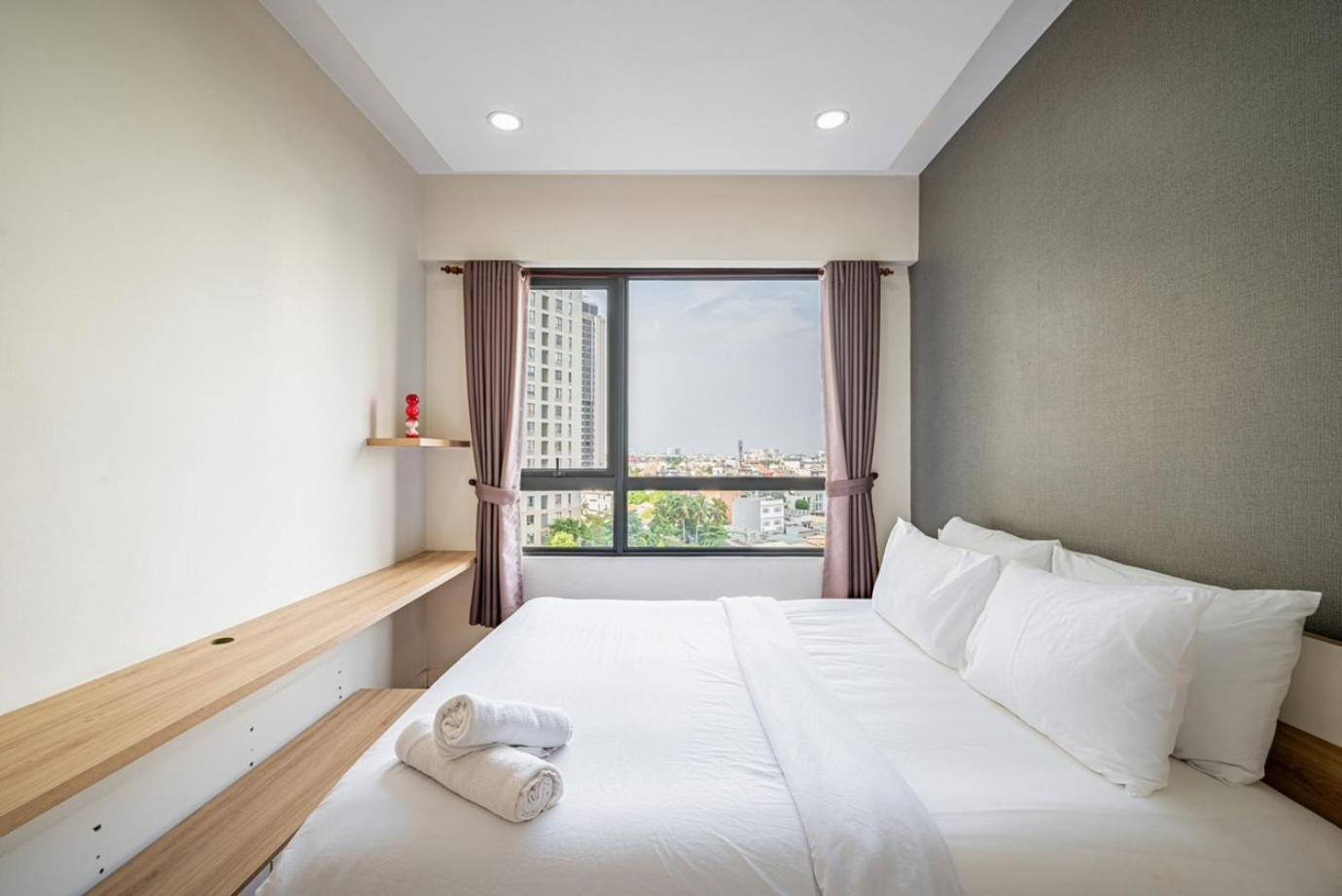 Signature The Landmark Apartment *